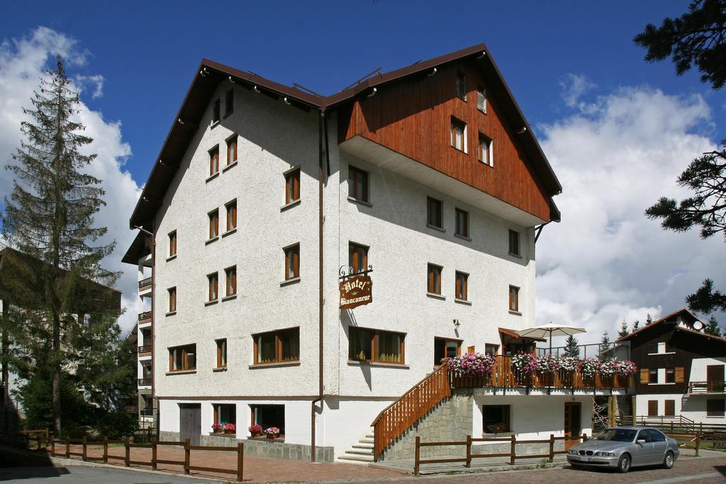 Hotel Biancaneve Oulx エクステリア 写真